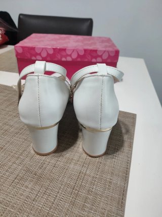 Zapatos de Novia Tacón Ancho Talla 40. A estrenar!