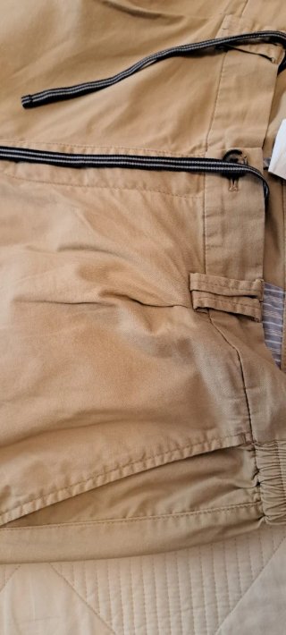 Pantalón beige El Corte Inglés