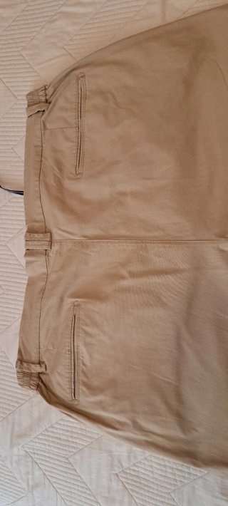 Pantalón beige El Corte Inglés