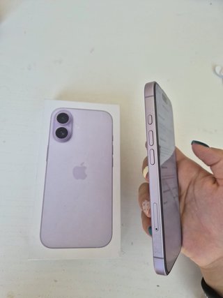 iPhone 17 morado
