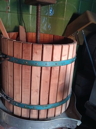 Llagar de sidra de madera