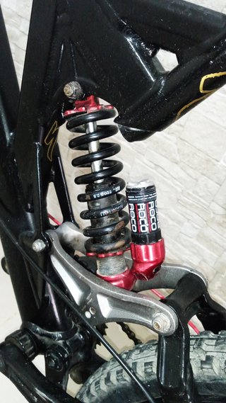 BICI DESCENSO SPECIALIZED 26X2,4 TALLA L + REGALO