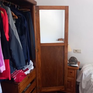 Armario roble vintage dormitorio