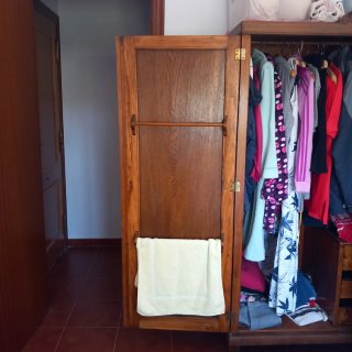 Armario roble vintage dormitorio