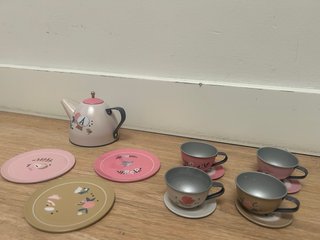 Juego de té infantil