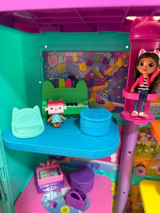 Casa de Muñecas Gabby con Accesorios