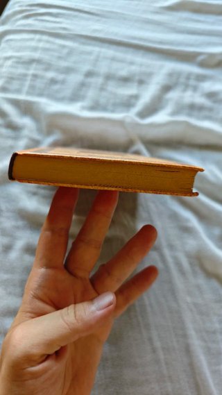 Libro "África llora" - Alberto Vázquez-Figueroa
