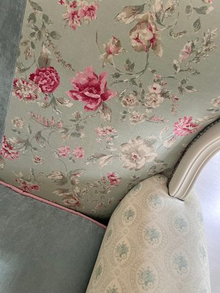 Sofá vintage 3 plazas floral y verde