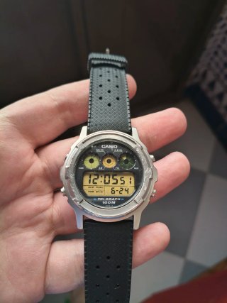 Reloj Casio TGW-100 Tri Graph de segunda mano por 95 EUR en