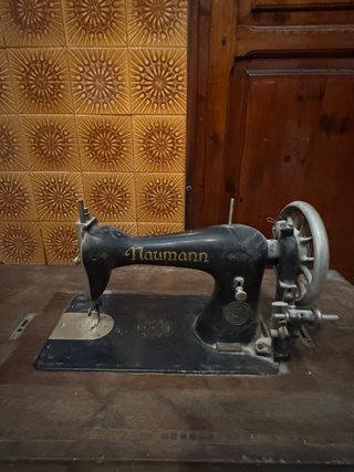 Máquina de coser antigua