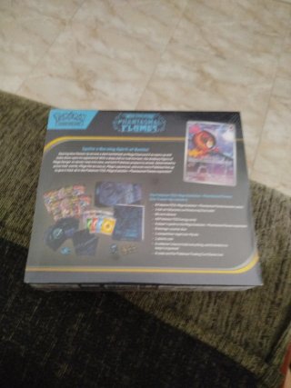 Pokémon TCG Phantasmal Flames Elite Trainer Box