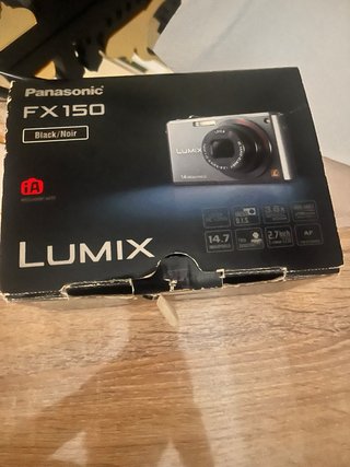 Cámara Panasonic Lumix FX150 Negra