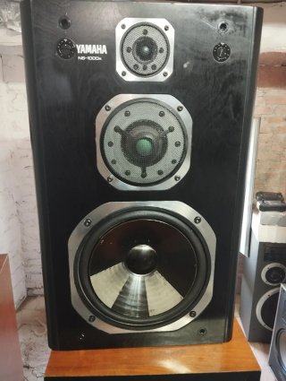 Altavoces Yamaha NS-1000X