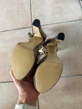 Scarpe con tacco pitonate