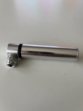 Mini bomba para hinchar bici