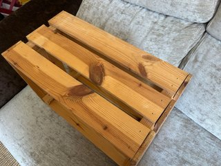 Caja de madera rústica