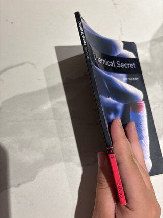 Oxford Bookworms Library: Stage 3: Chemical Secret