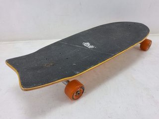 Monopatín Aloiki Nassau 28