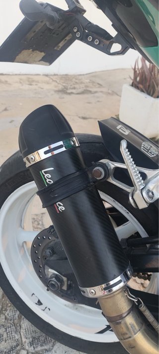 Yamaha R6 2008 Sportbike Negra y Verde