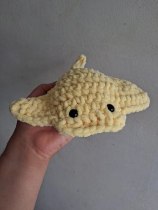 Peluche Mantarraya Crochet Amarillo