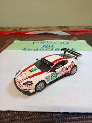 Scalextric Aston Martin DBR-9 Analógico con luz