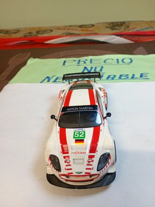Scalextric Aston Martin DBR-9 Analógico con luz