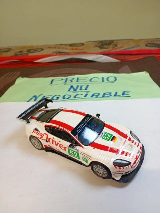 Scalextric Aston Martin DBR-9 Analógico con luz