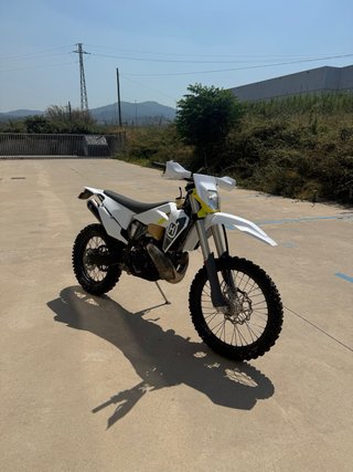 Husqvarna 300 2T 2022