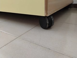 Cama con cajones, colchón y armario