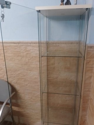 Vitrina expositora cristal con cerradura