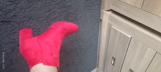 Botines rojos de ante