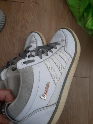 Zapatillas Adidas Blancas y Grises