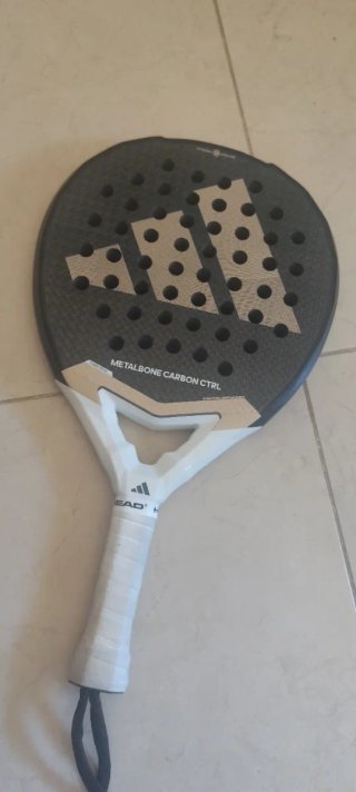 Pala Pádel Adidas Metalbone Carbon Control