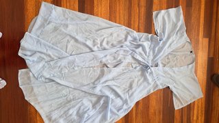 Vestido de playa azul vaporoso