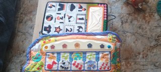 Lote Juguetes Bebé: Manta Piano, Sonajero Mariposa