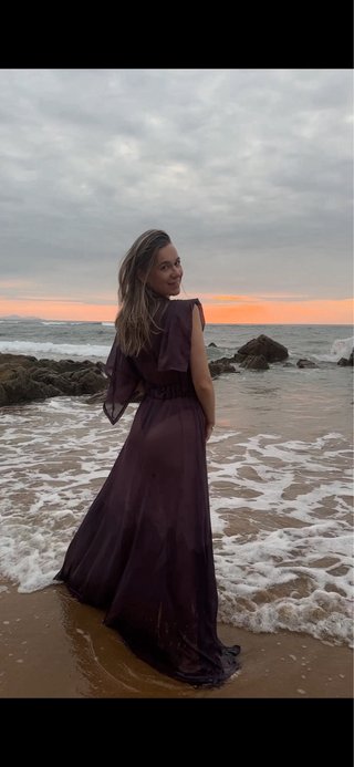 Vestido de playa morado y rosa