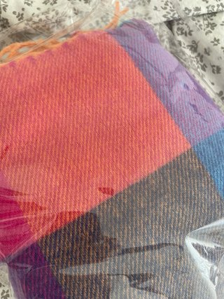 Bufanda Ankel Multicolor. Sin estrenar y etiqueta