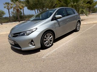 Toyota Auris 2013