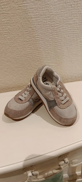 Tenis Mango Niño Talla 22