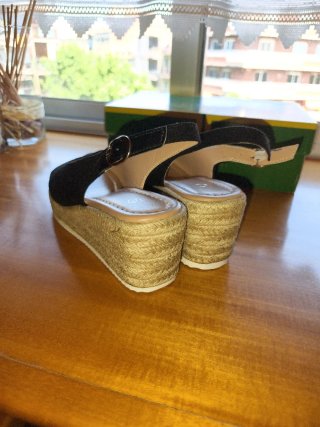Sandalias de verano cuña negras talla 37