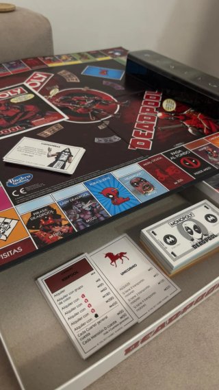 Monopoly Deadpool Marvel Edición Completa