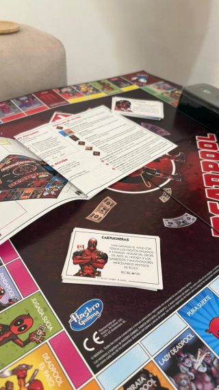 Monopoly Deadpool Marvel Edición Completa