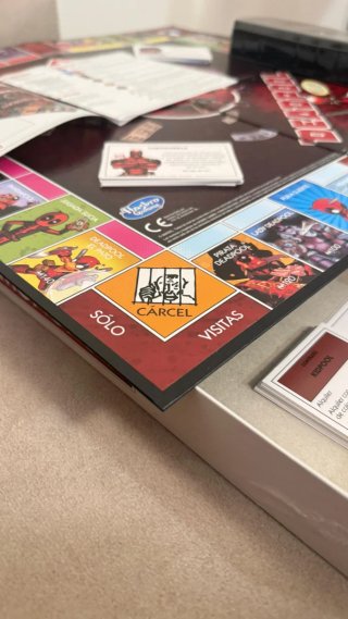 Monopoly Deadpool Marvel Edición Completa