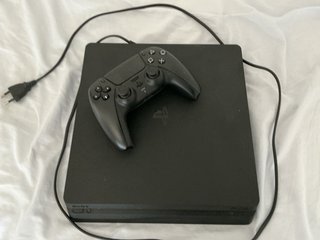 PS4 (PlayStation 4) Negra