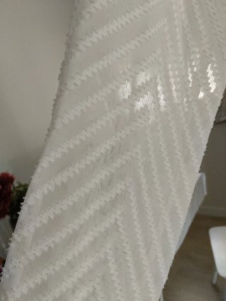 Blusa blanca con detalles de encaje