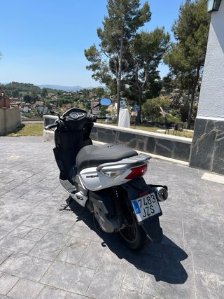 Benelli Zen Zero 350cc Scooter Blanco