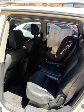 Nissan Qashqai+2 2011