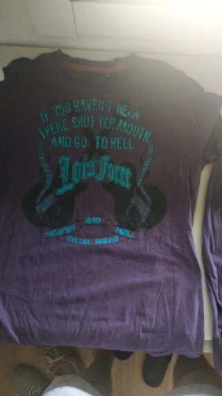 Camiseta Rock Morada Talla M