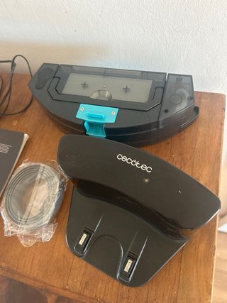 Accesorios Conga 1390: Carga y Limpieza
