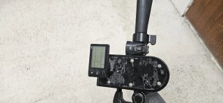 Patinete eléctrico con cargador